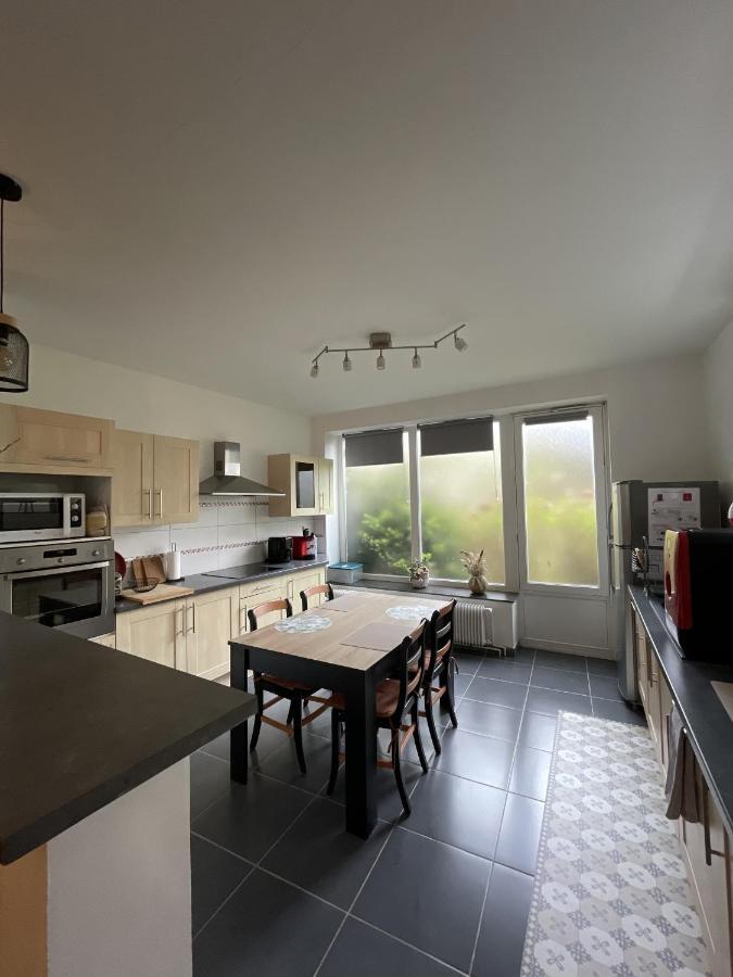 Appartement Proche Des Remparts Et Tous Commerces. 몽트뢰유쉬르메르 외부 사진